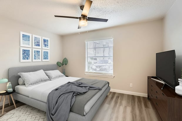 Images Rise at Town East