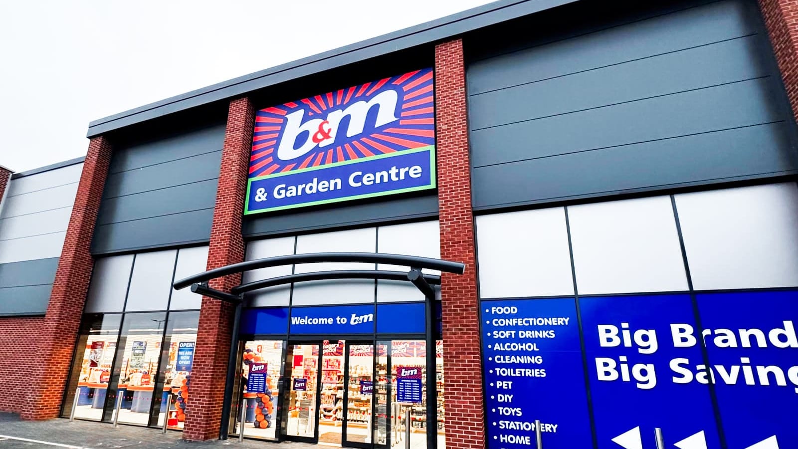 Images B&M Store with Garden Centre