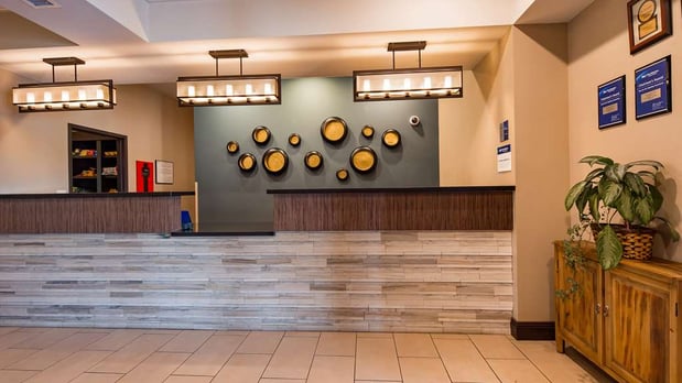 Images Best Western Plus Overland Inn