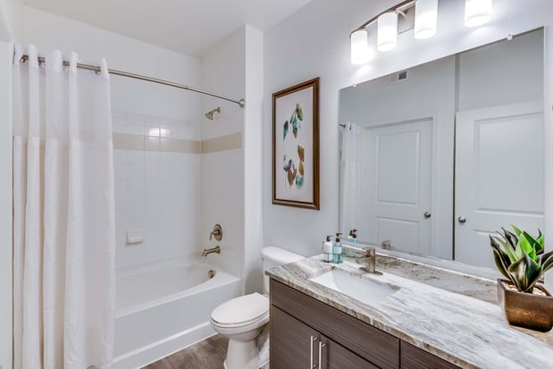 Images Camden Monument Place Apartments