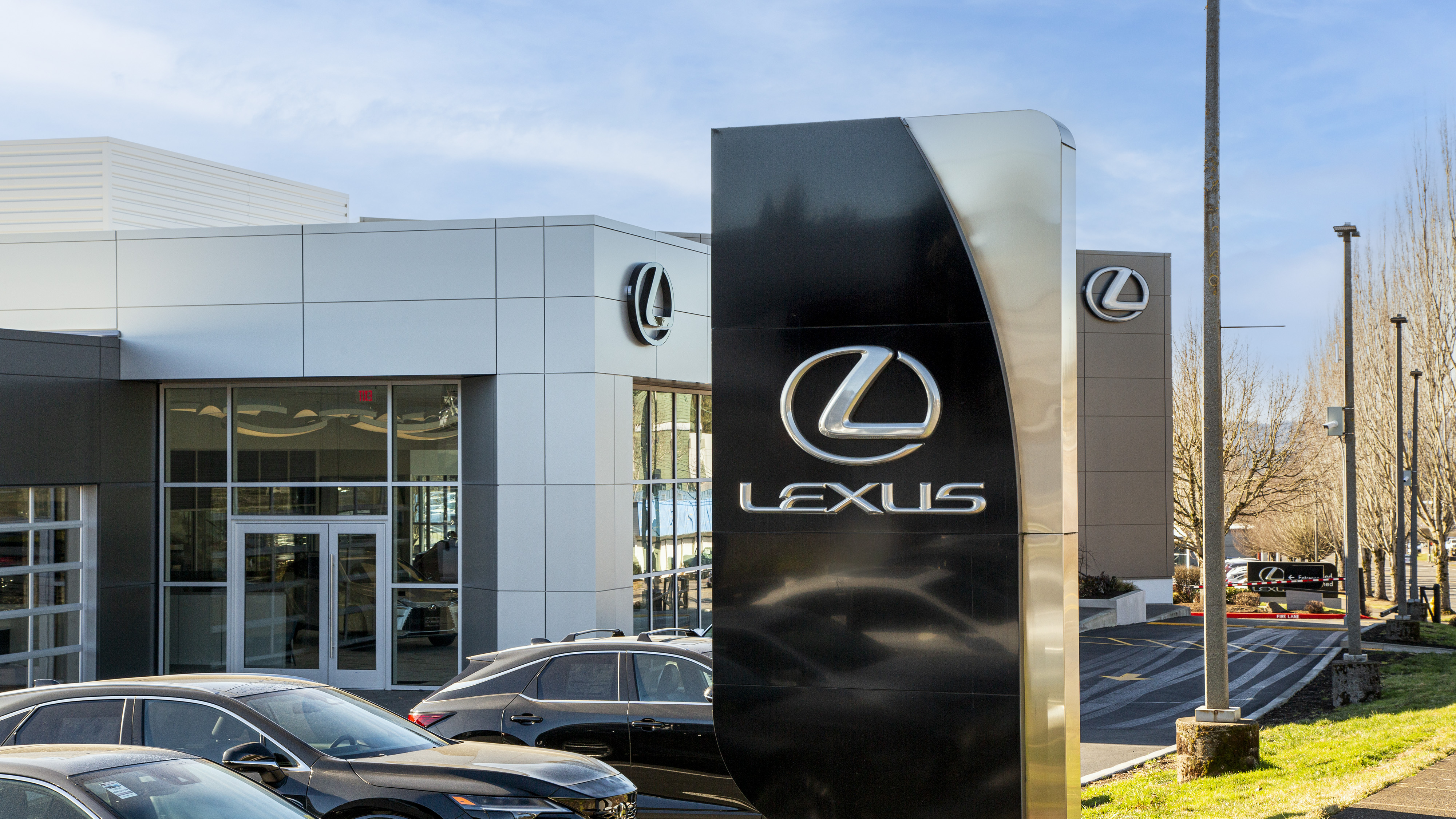 Exterior photo of Lexus of Portland