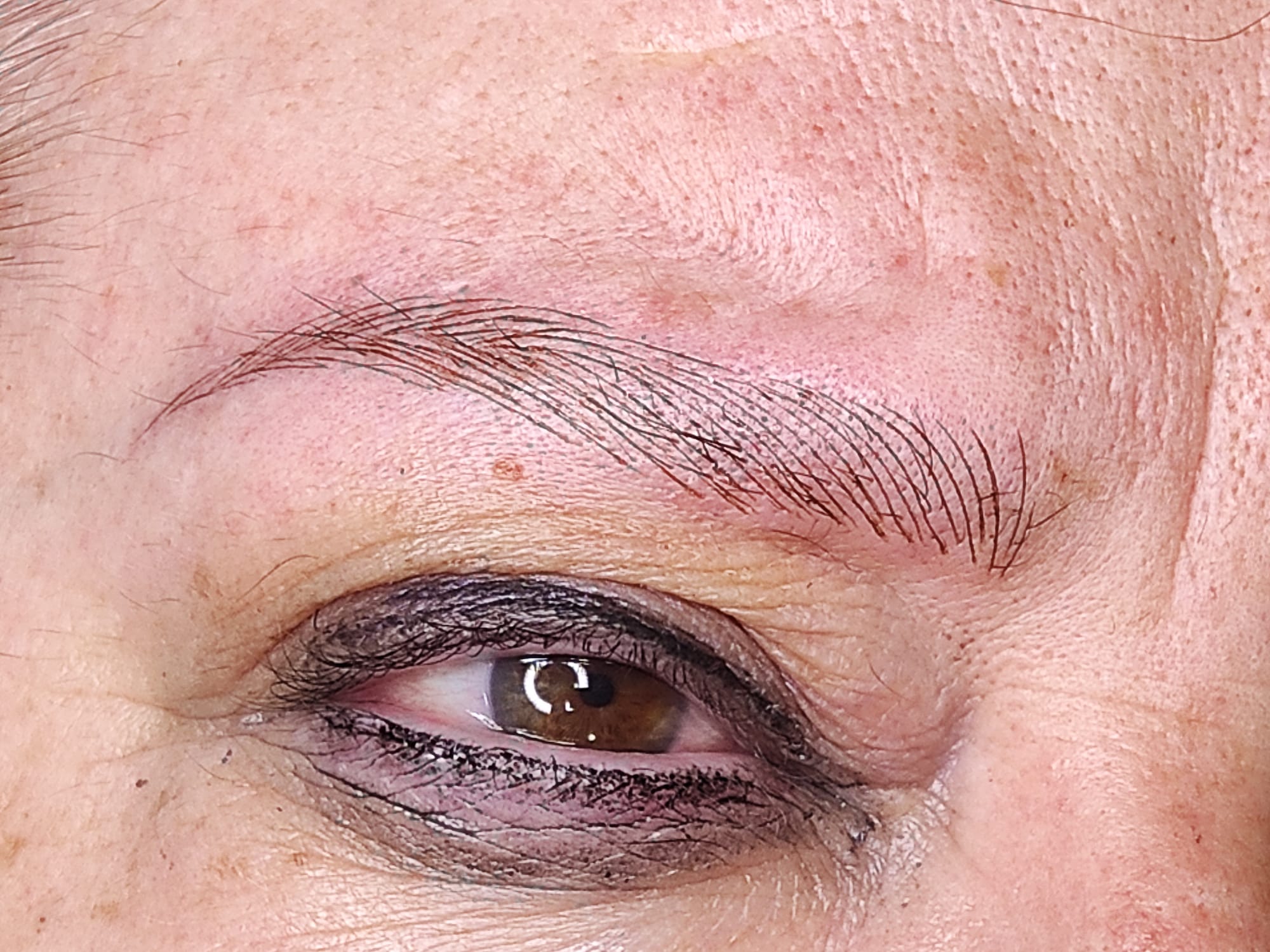 Images Dc Brows & lashes