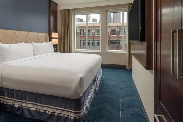 Images Embassy Suites by Hilton Seattle Downtown Pioneer Square