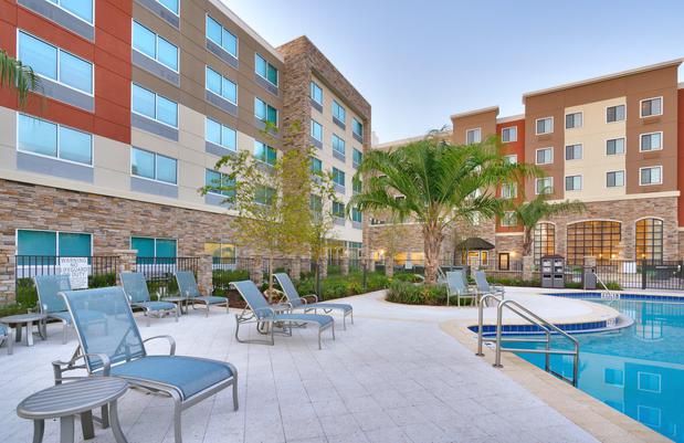 Images Staybridge Suites Gainesville I-75 by IHG