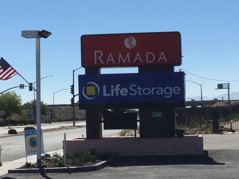 Images Life Storage - Palmdale