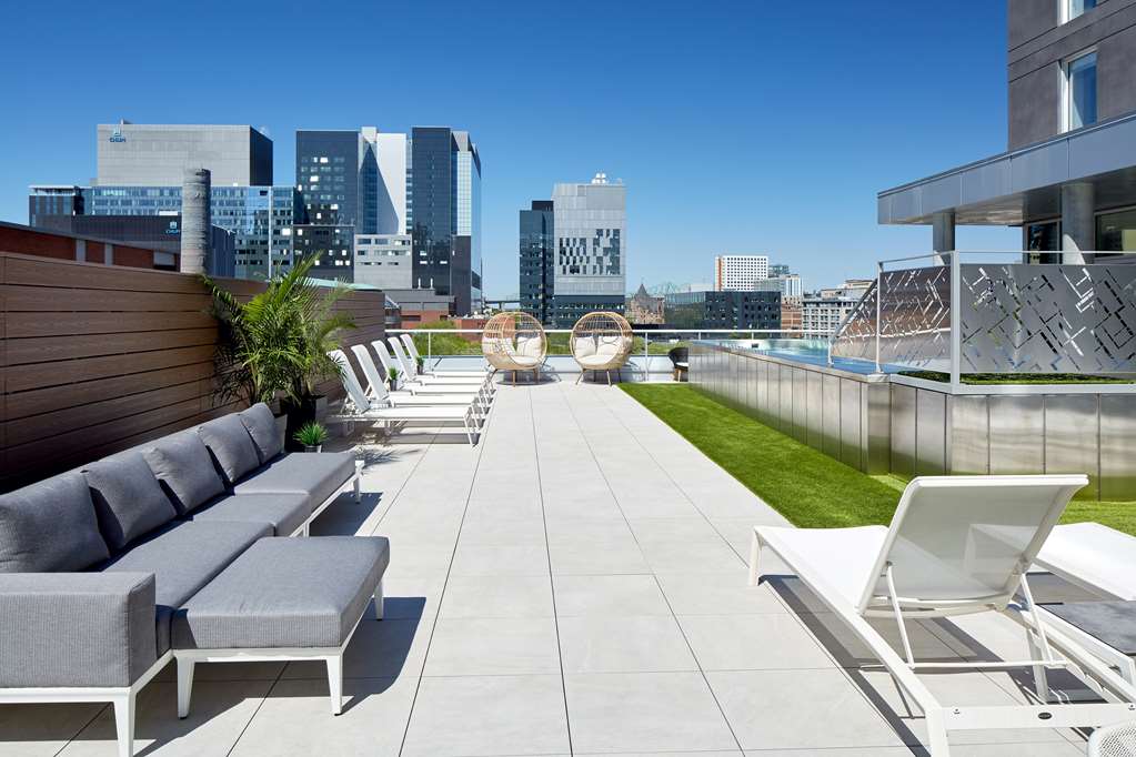 Homewood Suites by Hilton Montreal Downtown