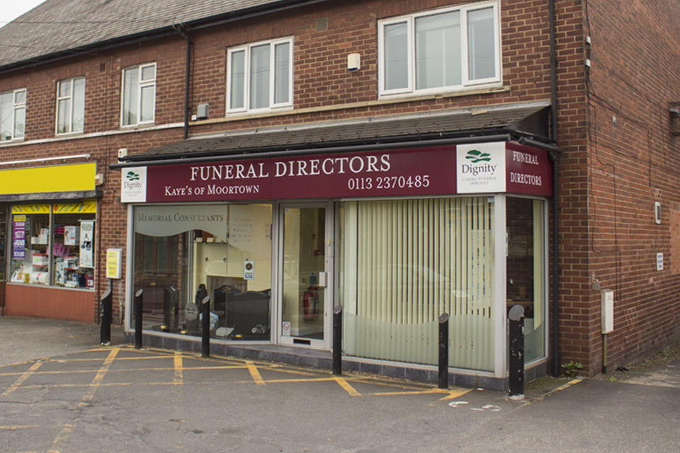 Kaye's of Moortown Funeral Directors Leeds 01132 370485