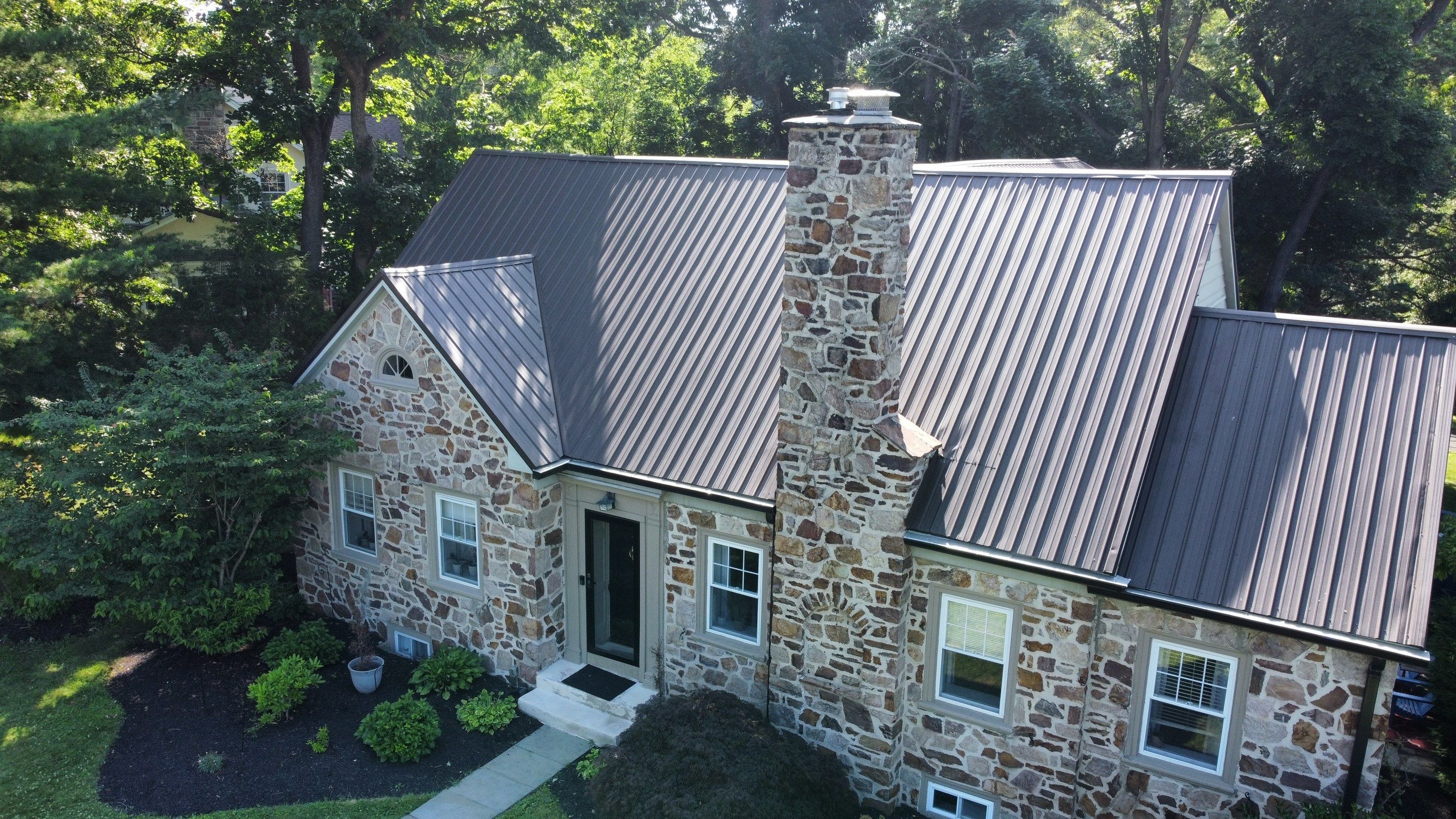 Home Genius Exteriors installs metal roofs that stand the test of time – Delivering exceptional weather resistance and energy efficiency.