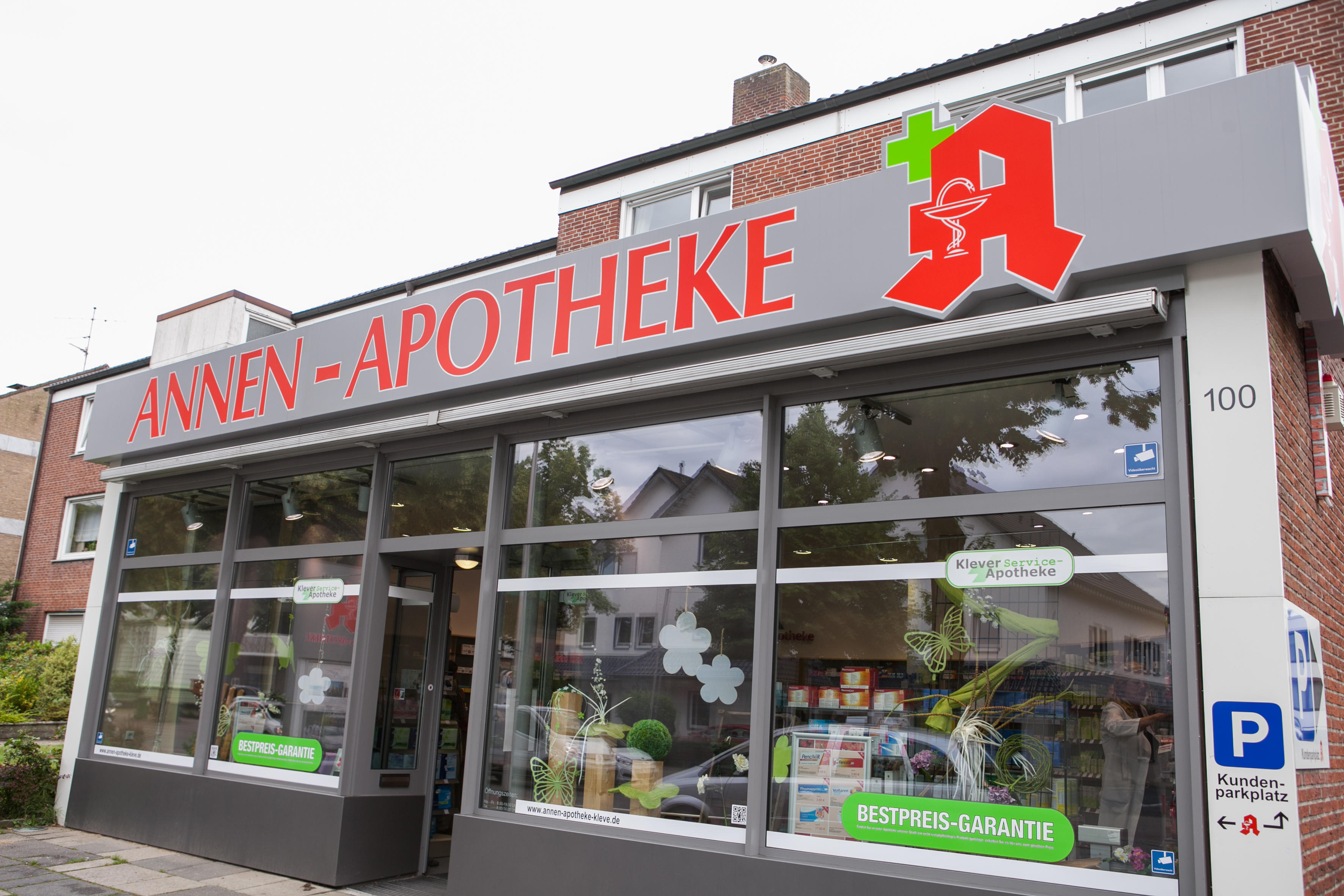 Annen-Apotheke, Hoffmannallee 100 in Kleve