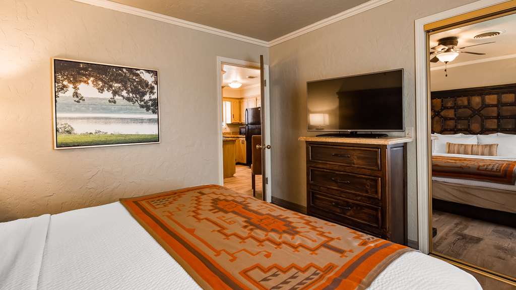 King & Queen Suite
