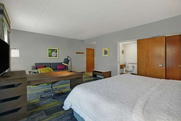 Images Hampton Inn & Suites Augusta West