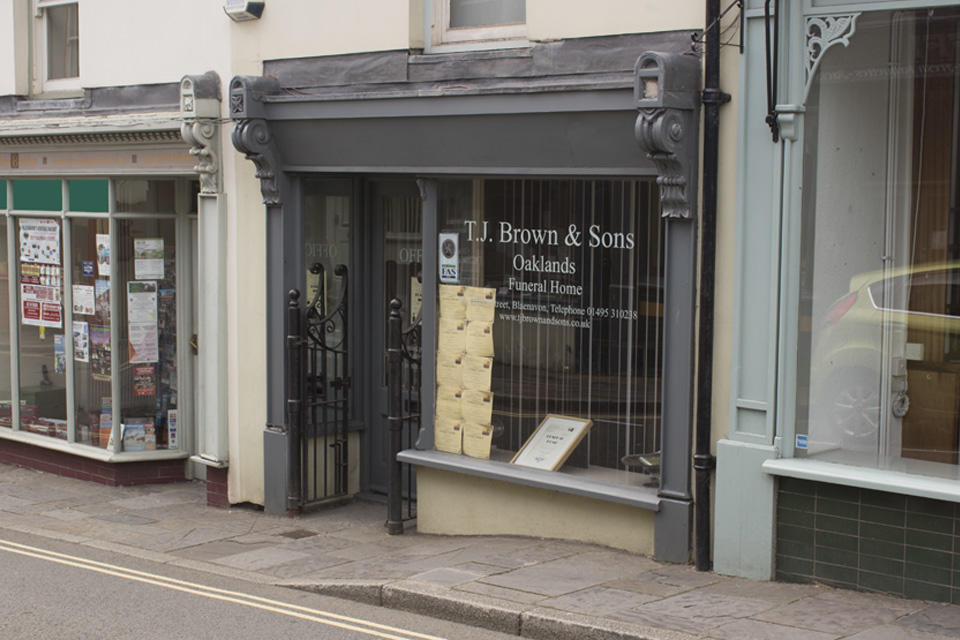 Images Closed - T J Brown & Sons Funeral Directors