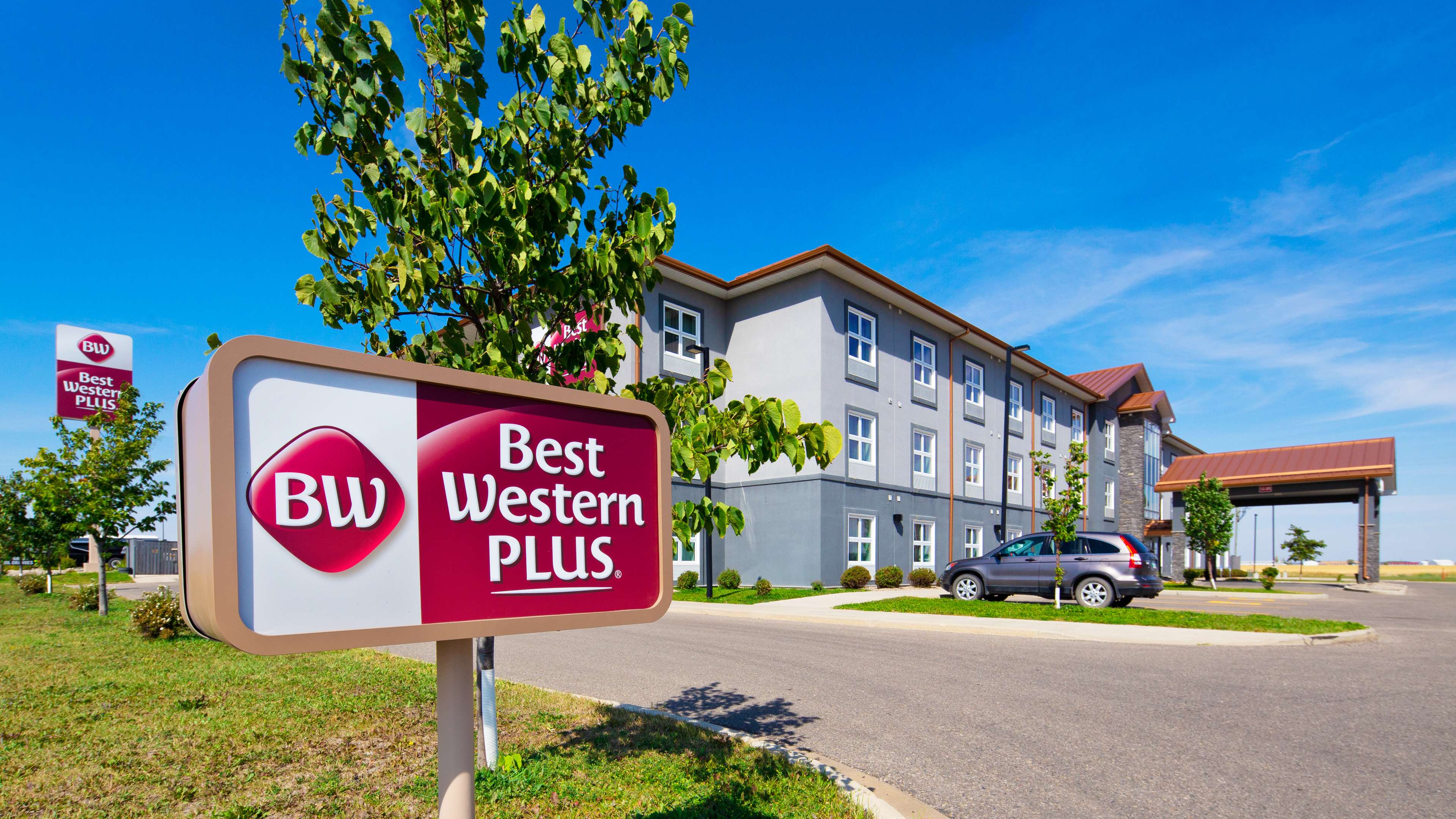 Hotel Exterior Best Western Plus Brandon Inn Brandon (204)727-7997