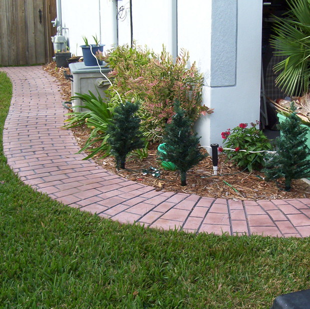 Images Texas Turf & Curb