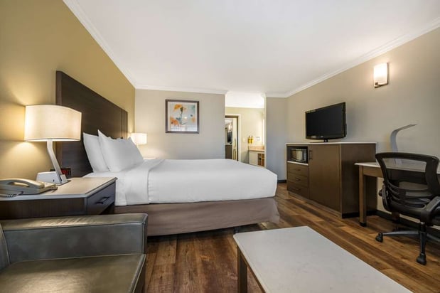 Images Best Western Plus Orange County Airport North