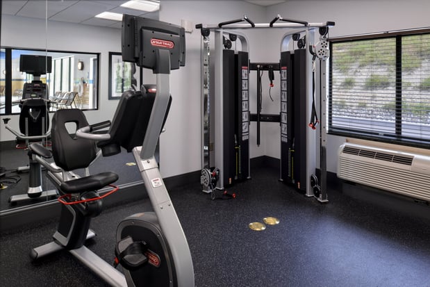 Images Holiday Inn Express & Suites Washington - Meadow Lands by IHG