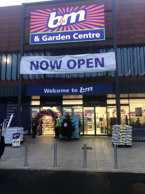B&M's newest store opened its doors on Wednesday (27th November 2019) in Shiremoor. The B&M Store is located near to the town centre at Northumberland Retail Park.