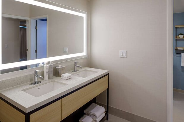 Images Hilton Garden Inn Dana Point Doheny Beach