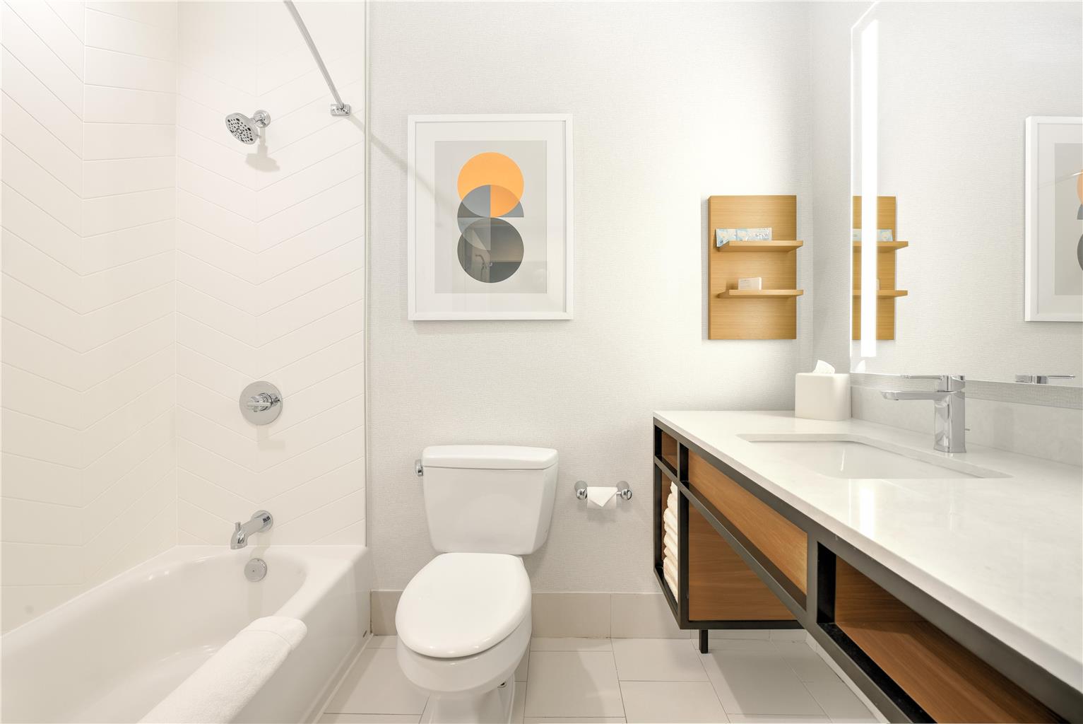 Guest room bath
