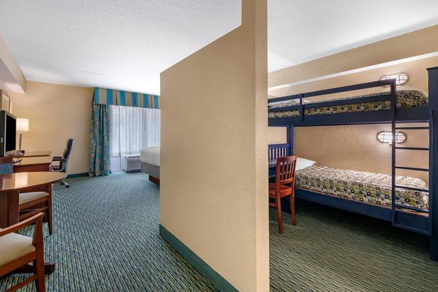 Images Holiday Inn Resort Orlando Lake Buena Vista by IHG