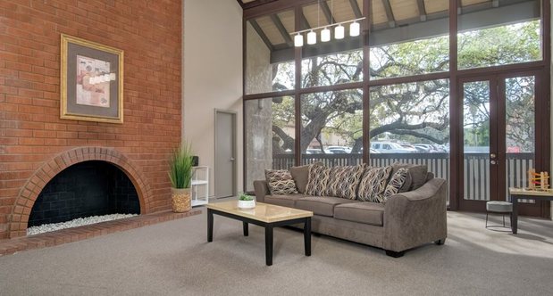 Images Wilbur Oaks Apartments