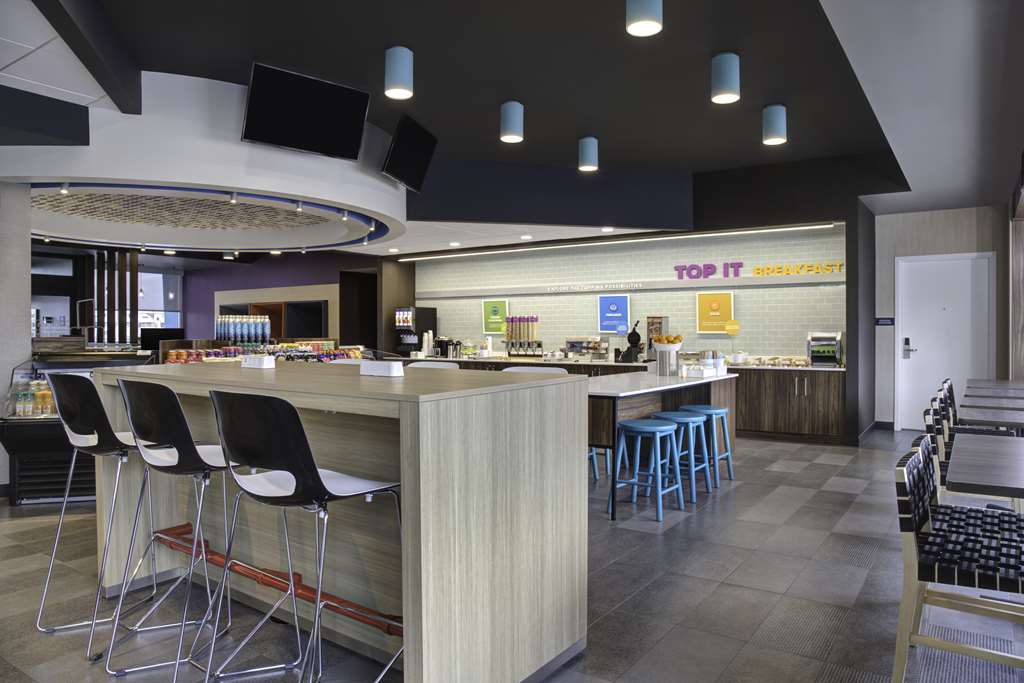 Images Tru by Hilton Toronto Airport West