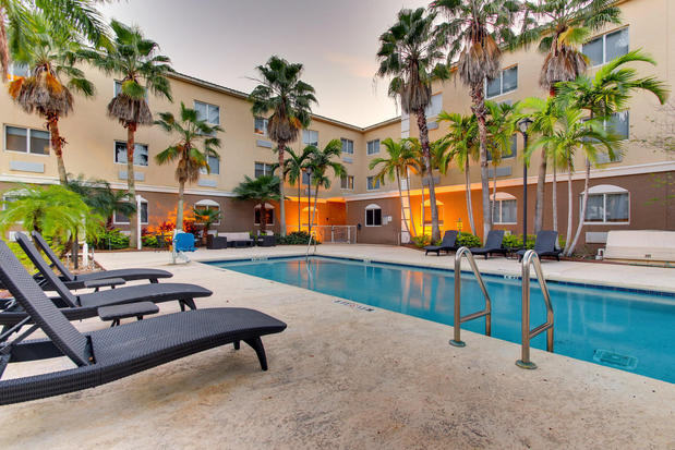 Images Holiday Inn Express West Palm Beach Metrocentre by IHG
