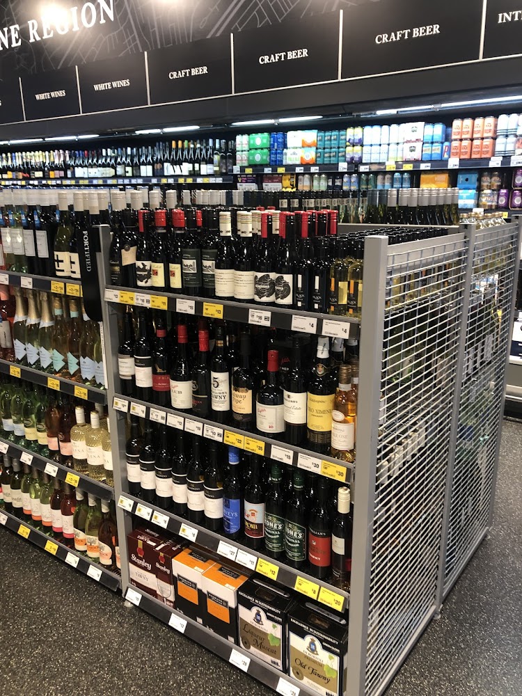 Images Liquorland Pacific Fair