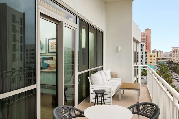 Images The Hiatus Clearwater Beach, Curio Collection by Hilton