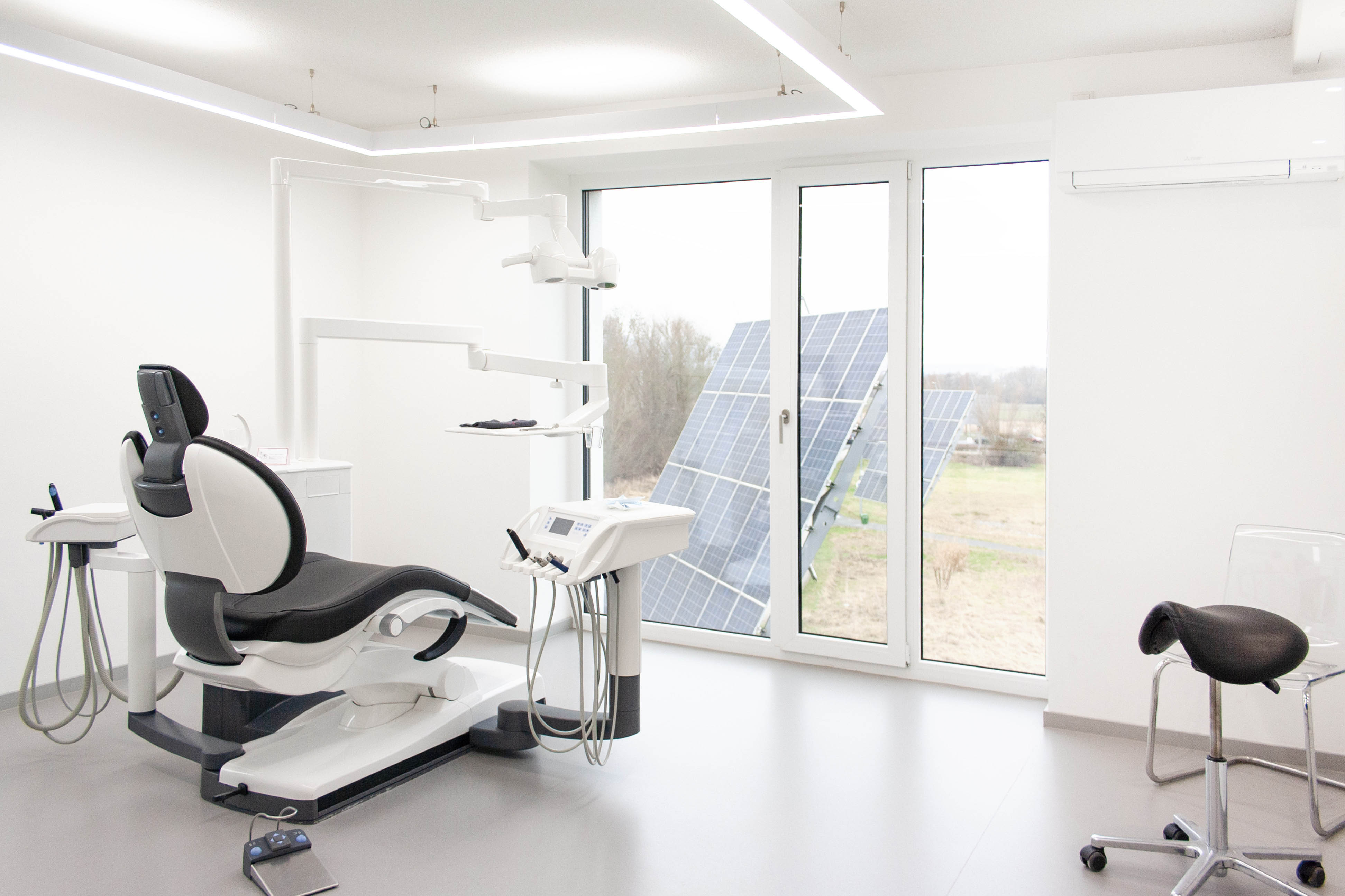 Zahnarzt Kassel Sandershausen - Ihre ZMK GmbH, Hannoversche Str. 19 in Niestetal