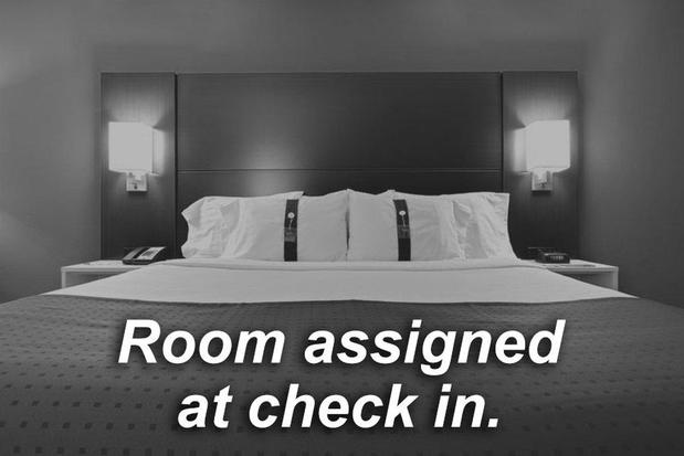 Images Holiday Inn & Suites Chicago-Carol Stream (Wheaton), an IHG Hotel