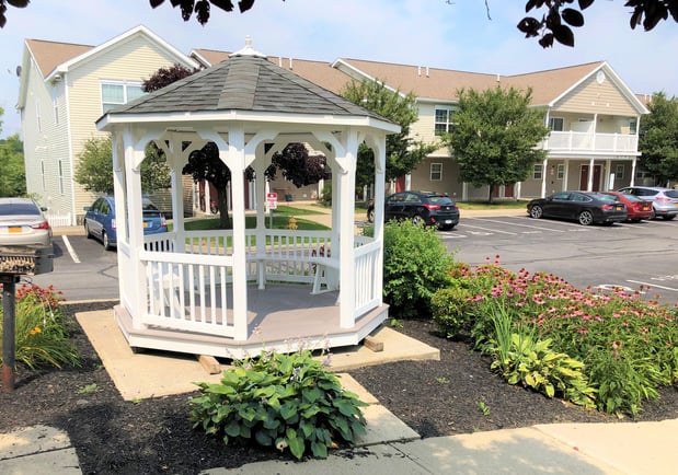 Images Eagle Rock Apartments & Townhomes at Rensselaer