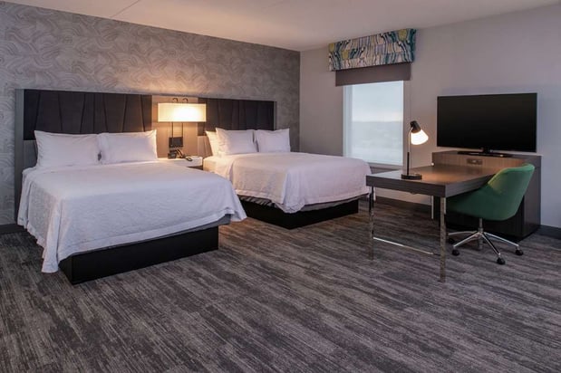 Images Hampton Inn & Suites Winston-Salem Downtown