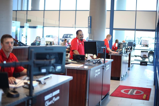 Images Future Nissan of Roseville Service Center