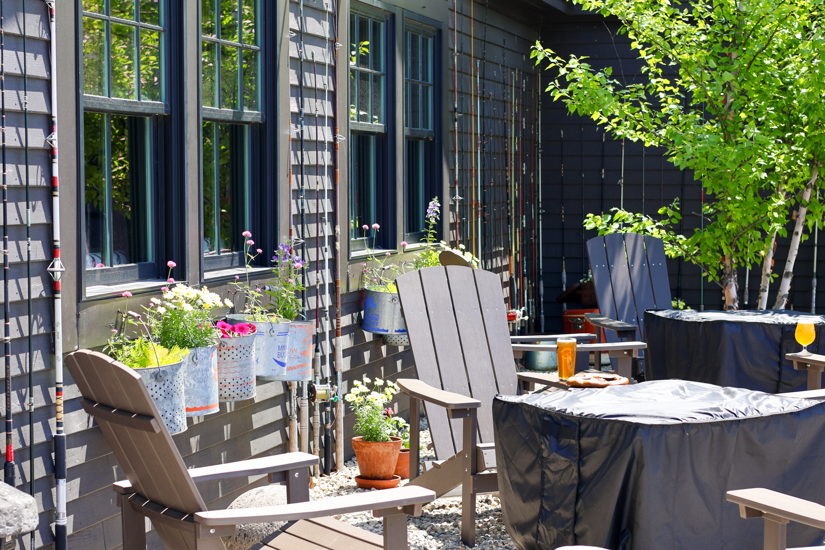 The Batson River Wells patio offers a relaxed coastal Maine dining experience right near the beach. Enjoy craft cocktails, local beer, and seasonal dishes in a rustic, fish-camp inspired setting. Perfect for post-beach drinks, sunsets, and summer nights.