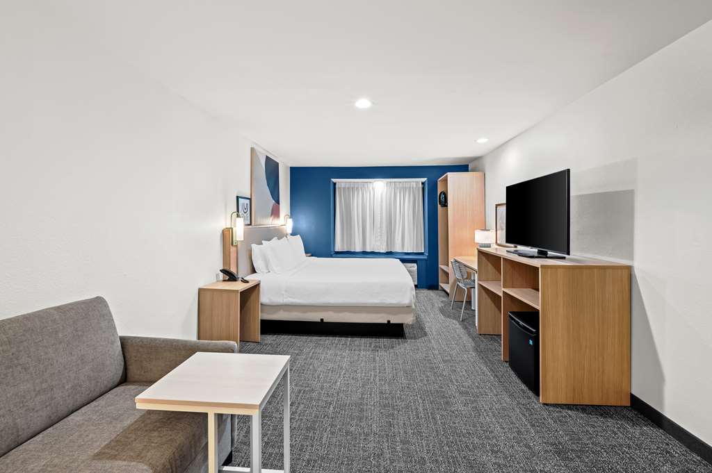 Guest room