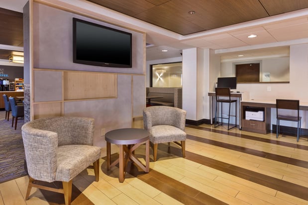 Images Holiday Inn Express Waldorf by IHG