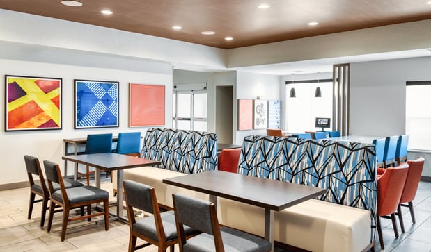 Images Holiday Inn Express & Suites Green Bay East by IHG