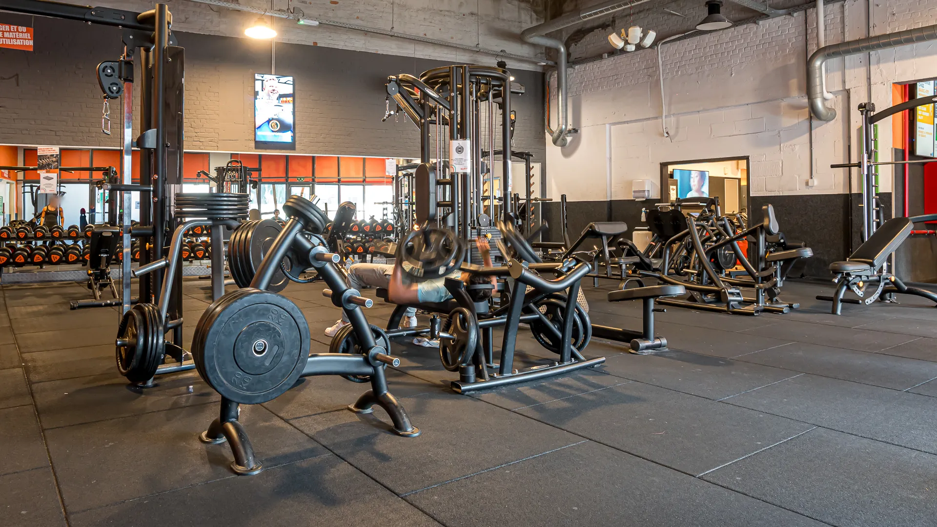 Images Basic-Fit 24/7