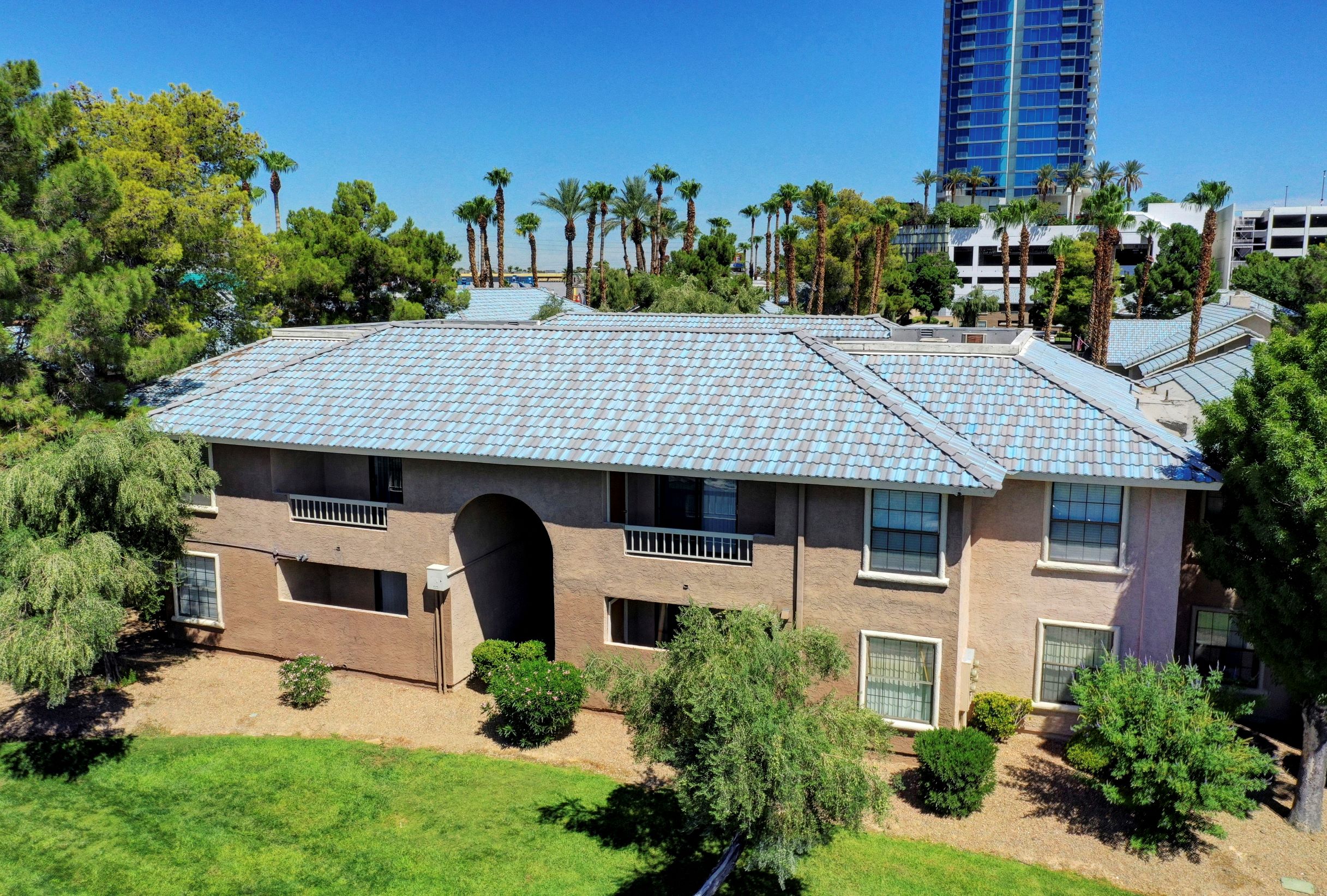 Image 2 | Rancho Mirage Apartments