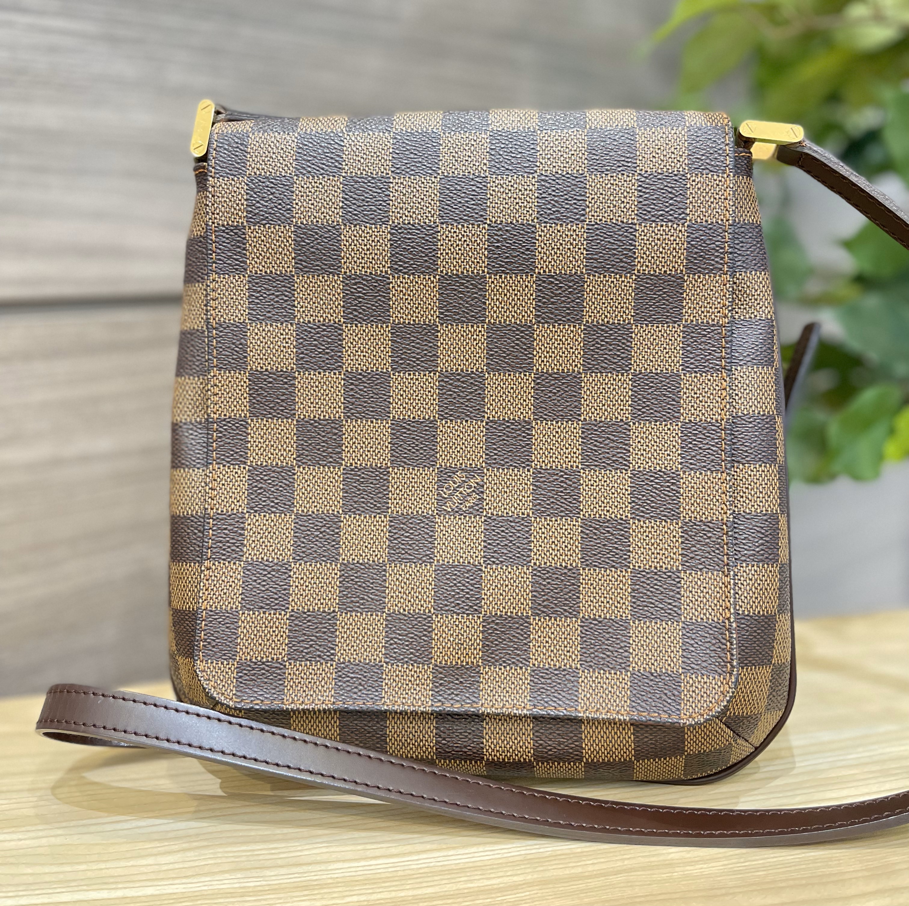 Images KOMEHYO（コメ兵）買取センターアスピア明石