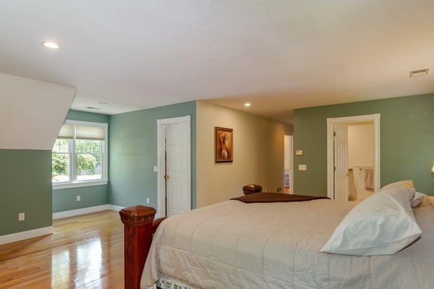Images Year-Round Rental Homes - Falmouth, Mashpee, Bourne