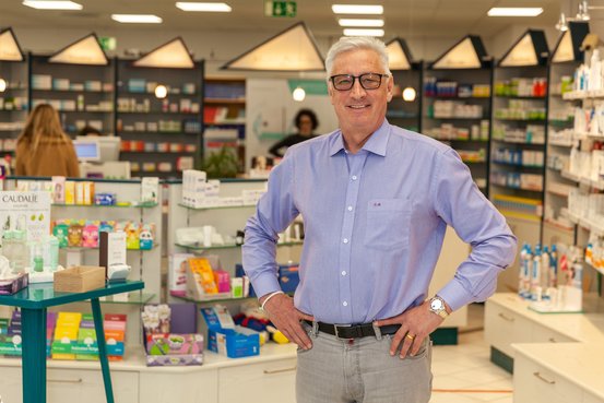 Merton-Apotheke - Partner von AVIE, Lurgiallee 6-8 in Frankfurt am Main