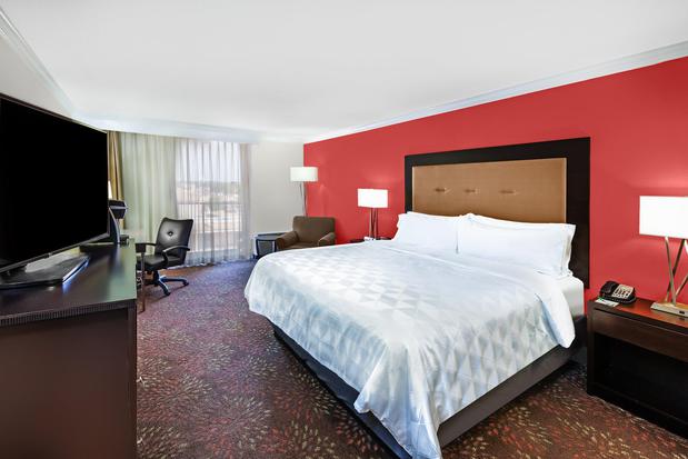 Images Holiday Inn Tyler - Conference Center by IHG