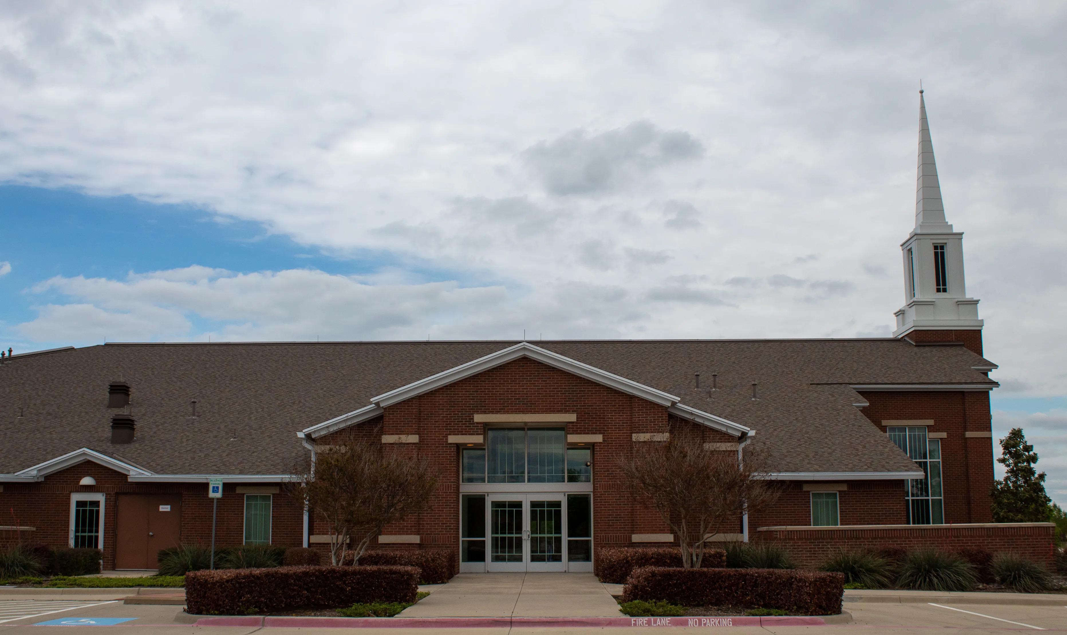 The south-facing side of the Trophy Club church building - The Church of Jesus Christ of Latter-day Saints