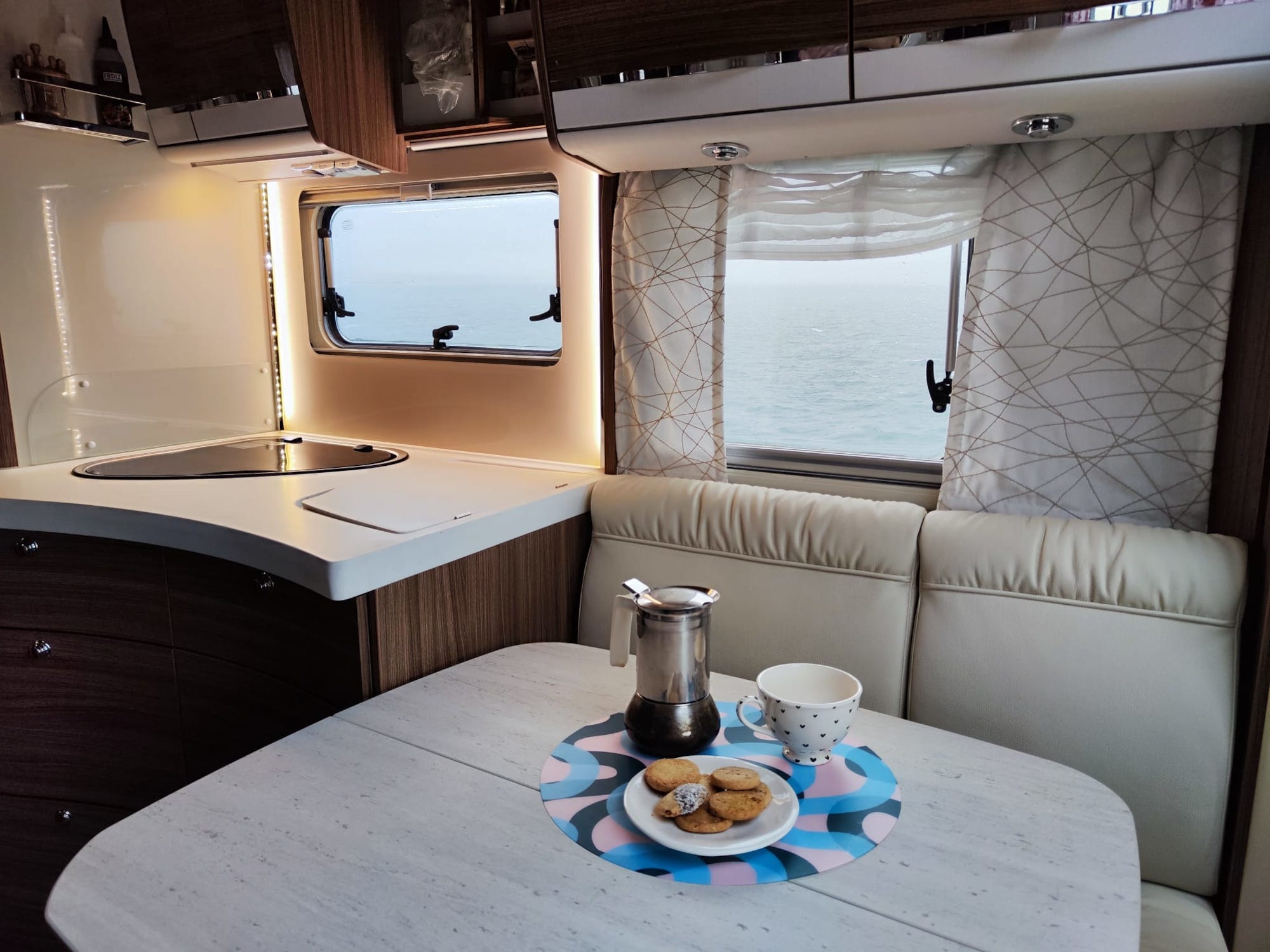 Images Alquiler De Autocaravanas LuxuryVan Cantabria