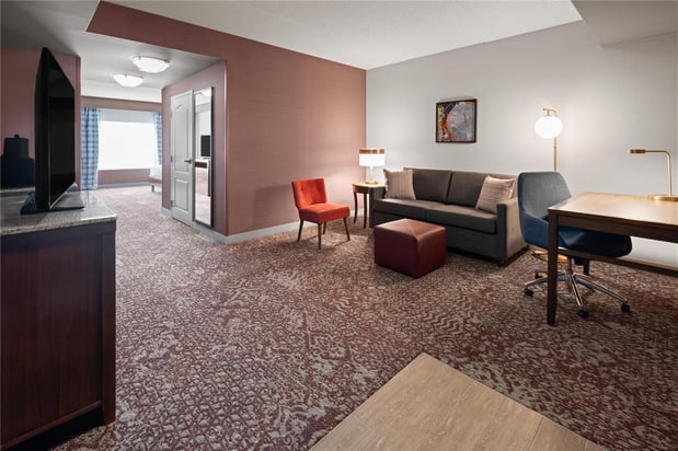 Images Hilton Garden Inn State College