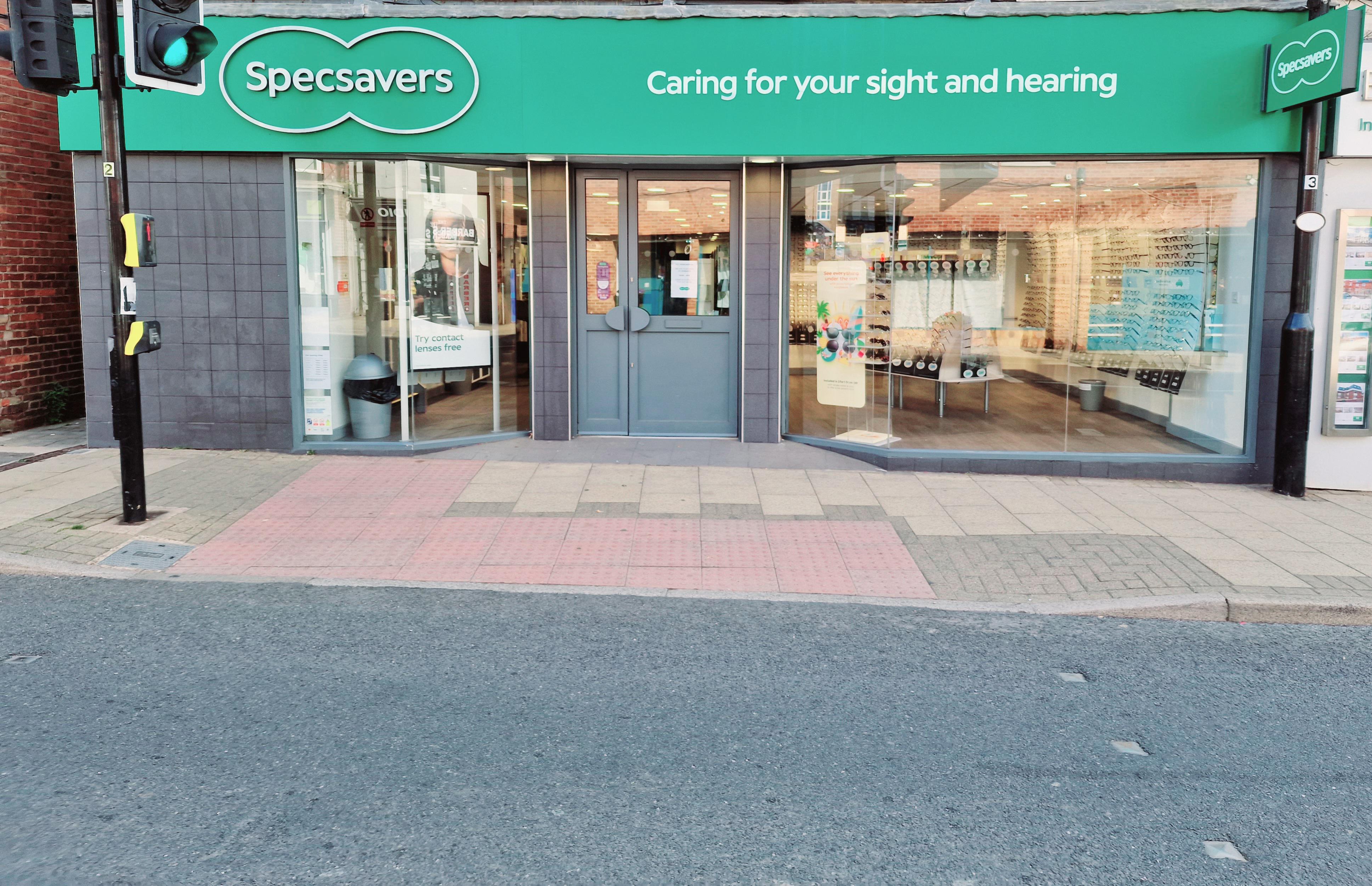 Specsavers Kenilworth Specsavers Opticians and Audiologists - Kenilworth Kenilworth 01926 865030