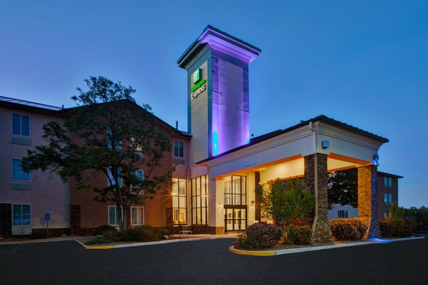 Images Holiday Inn Express Silver City by IHG