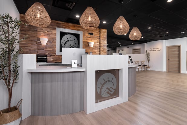 Images 100% Chiropractic - Gainesville FL